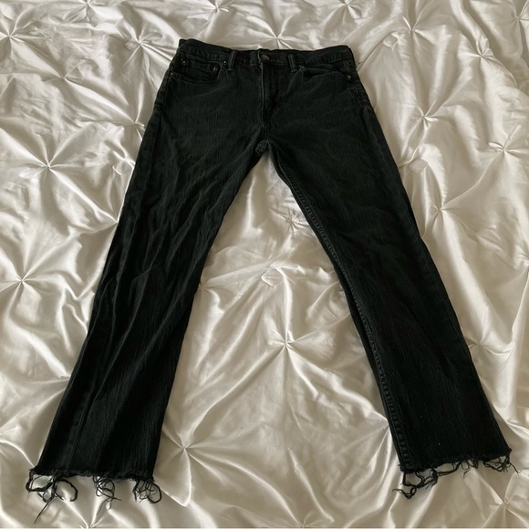 Levi’s 32x30 (no size tag) black slim-fit jeans with raw edge hem and red tab - Picture 1 of 10